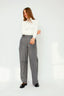 gennie-broek-mbym-grijs-model-vooraanzicht-1