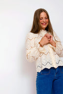 elena-denim-jeans-blauw-sweet-like-you-model-close-up-1