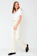 elena-jeans-broek-beige-sweet-like-you-model-zijaanzicht-1