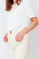 elena-jeans-broek-beige-sweet-like-you-model-close-up-1