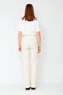elena-jeans-broek-beige-sweet-like-you-model-achteraanzicht-1