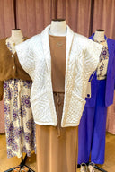 amana-top-bruin-korte-mouwen-losse-pasvorm-etalagepop-vooraanzicht-1