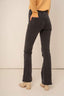 emma-flared-jeans-donkergrijs-sweet-like-you-model-achteraanzicht-4
