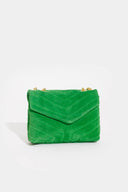 celine-chevron-schoudertas-suede-groen-sweet-like-you-productfoto-vooraanzicht-2