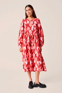 magnella-midi-jurk-rose-marble-msch-copenhagen-modelfoto-vooraanzicht-1