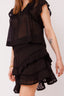 jayla-voile-top-zwart-v-hals-mouwloos-model-vooraanzicht-1