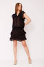 jayla-voile-top-zwart-v-hals-mouwloos-model-vooraanzicht-3
