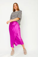 3/4-mouwen-emrys-top-MbyM-gestreept-model-vooraanzicht-5