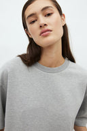 3/4-mouwen-emrys-top-MbyM-grijs-model-detail