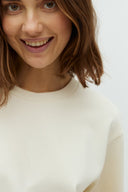 emrys-top-mbym-sugar-white-model-close-up-1