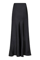 vicky-maxi-satijnen-rok-neo-noir-zwart-productfoto-vooraanzicht-1