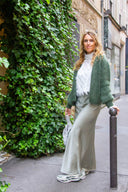 vicky-maxi-satijnen-rok-neo-noir-lichtgroen-model-vooraanzicht-1