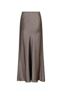vicky-maxi-satijnen-rok-neo-noir-lichtgrijs-productfoto-achteraanzicht-1