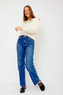 lola-sweater-met-ballonmouwen-wit-cream-sweet-like-you-model-vooraanzicht-3