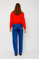 lola-sweater-met-ballonmouwen-rood-sweet-like-you-model-achteraanzicht-1