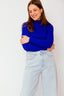 jolie-col-rib-top-blauw-rolkraag-elastisch-lange-mouwen-sweet-like-you-model-vooraanzicht-1