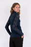 liza-laceflower-blouse-navy-blauw-stretch-kant-col-lange-mouwen-neo-noir-model-achteraanzicht-1
