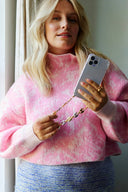 transparant-iphone-hoesje-met-bumper-atelje-model-vooraanzicht-1