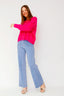 lauren-cardigan-gebreid-fuchsia-knoopsluiting-ribversieringen-sweet-like-you-model-vooraanzicht-4