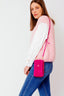 grace-schoudertas-met-drukknoop-suede-leer-fuchsia-sweet-like-you-model-vooraanzicht-3