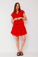 kenia-minirok-franjes-neo-noir-rood-model-vooraanzicht-4