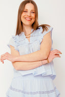 kenia-minirok-franjes-neo-noir-lichtblauw-productfoto-close-up-3