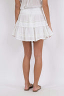 kenia-minirok-franjes-neo-noir-wit-model-achteraanzicht-1