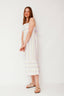 livia-midi-jurk-roze-gestreept-met-verstelbare-bandjes-sweet-like-you-model-vooraanzicht-1
