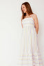 livia-midi-jurk-roze-gestreept-met-verstelbare-bandjes-sweet-like-you-model-vooraanzicht-2