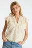 jayla-top-mouwloos-losvallend-borduursels-gebroken-wit-model-close-up