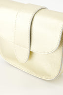 maan-leren-schoudertas-goud-sweet-like-you-productfoto-vooraanzicht-2