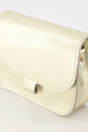 flora-suede-schoudertas-goud-sweet-like-you-productfoto-detail-vooraanzicht-1