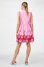 yasbolil-broderie-jurk-roze-mini-jurk-met-bloemenborduurwerk-yas-model-achteraanzicht-1