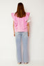 flounce-mouwloos-denim-jasje-roze-sweet-like-you-model-achteraanzicht-1