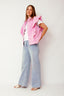 flounce-mouwloos-denim-jasje-roze-sweet-like-you-model-vooraanzicht-4