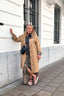 estelle-trenchcoat-beige-sweet-like-you-model-vooraanzicht-1