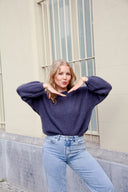 rosie-gebreide-trui-sweet-like-you-dark-grey-donkergrijs-2