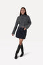 daniek-top-zwart-wit-another-label-model-vooraanzicht-1