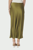 bovary-satijnen-rok-sage-green-neo-noir-modelfoto-achteraanzicht-1