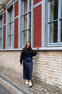 vicky-satijnen-rok-midnight-blue-donkerblauw-lookfoto-vooraanzicht-6