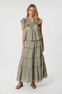 jayla-voile-top-smoke-green-v-hals-mouwloos-modelfoto-vooraanzicht-2