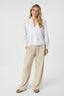 sonar-linnen-broek-natural-wide-leg-neo-noir-model-vooraanzicht-2