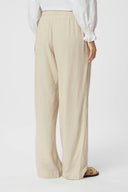 sonar-linnen-broek-natural-wide-leg-neo-noir-model-achteraanzicht-1
