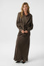 naja-satijnen-blouse-dark-brown-neo-noir-model-vooraanzicht-2