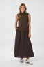 odelia-gebreide-mouwloze-trui-brown-melange-neo-noir-model-vooraanzicht-2