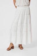 felicia-voile-rok-neo-noir-white-modelfoto-vooraanzicht-2
