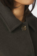 hamra-wollen-korte-mantel-jas-army-donkergroen-neo-noir-productfoto-detail-1