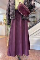 yara-maxi-poplin-rok-burgundy-neo-noir-etalagefoto-vooraanzicht-1