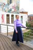 yara-maxi-poplin-rok-navy-neo-noir-modelfoto-vooraanzicht-2