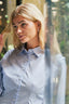 rosa-gestreept-hemd-blouse-neo-noir-model-close-up-1